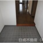 (玄関) (玄関)