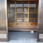 (玄関)
